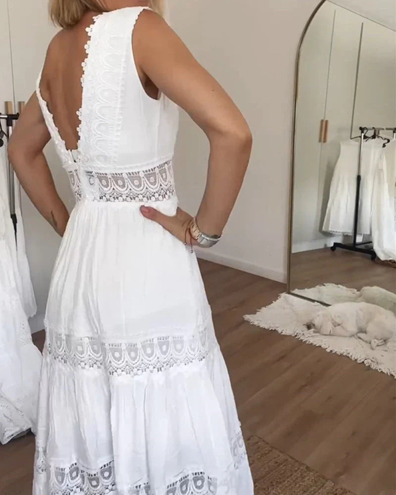 Raffinata | Abito in Pizzo con Scollo a V