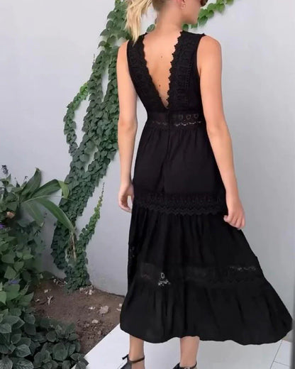 Raffinata | Abito in Pizzo con Scollo a V