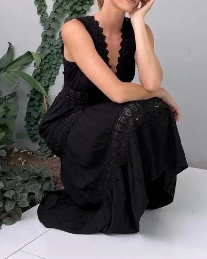 Raffinata | Abito in Pizzo con Scollo a V